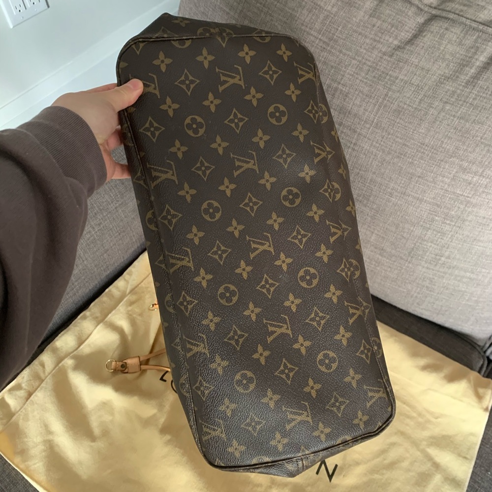 SOLD 💕 Louis Vuitton Neverfull GM - Authentic - Picture 3 of 16